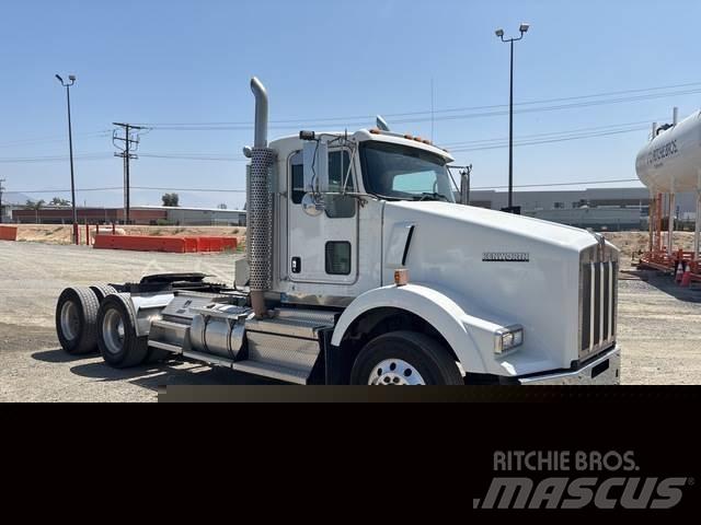 Kenworth T800 曳引機組件