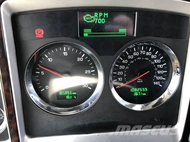 Kenworth T800 曳引機組件