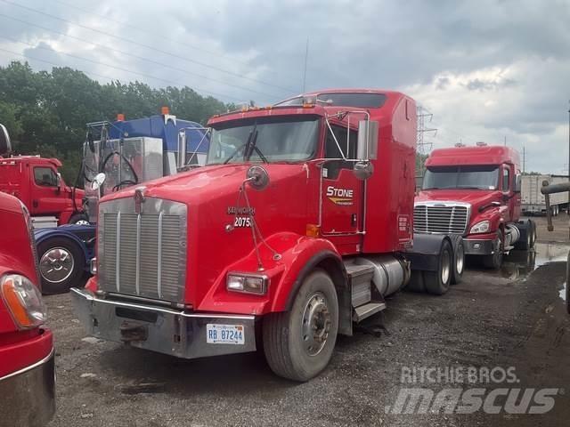 Kenworth T800 曳引機組件