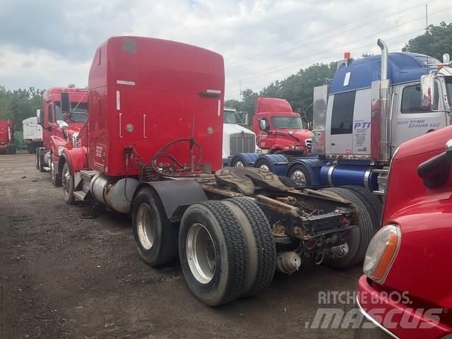 Kenworth T800 曳引機組件