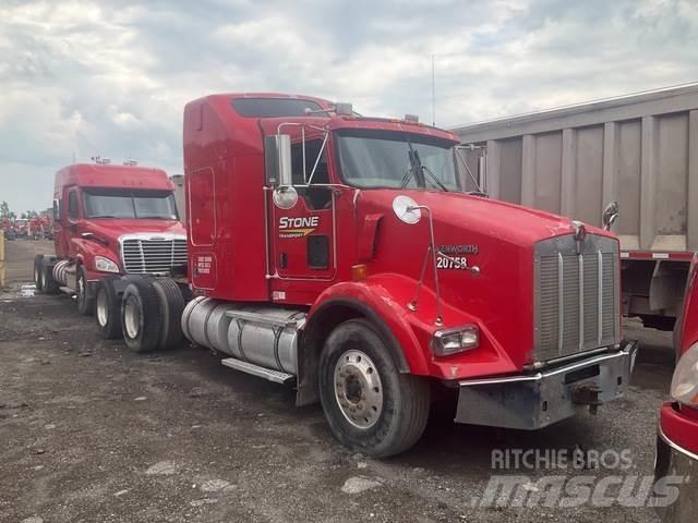 Kenworth T800 曳引機組件