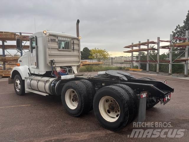 Kenworth T800 曳引機組件