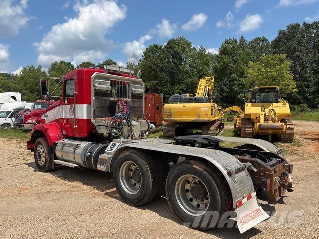 Kenworth T800 曳引機組件