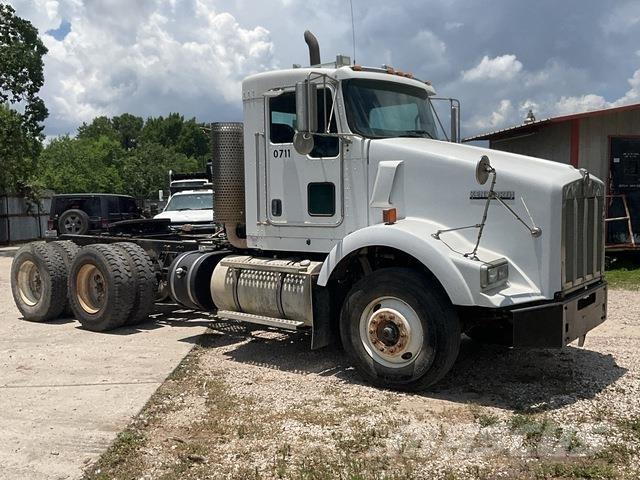 Kenworth T800 曳引機組件