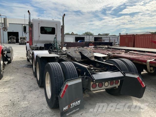 Kenworth T800 曳引機組件