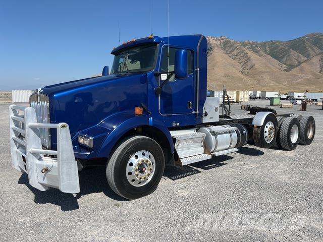 Kenworth T800 曳引機組件