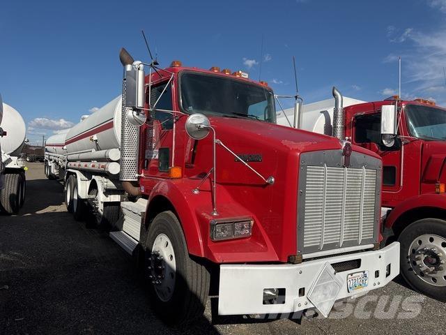 Kenworth T800 運油車