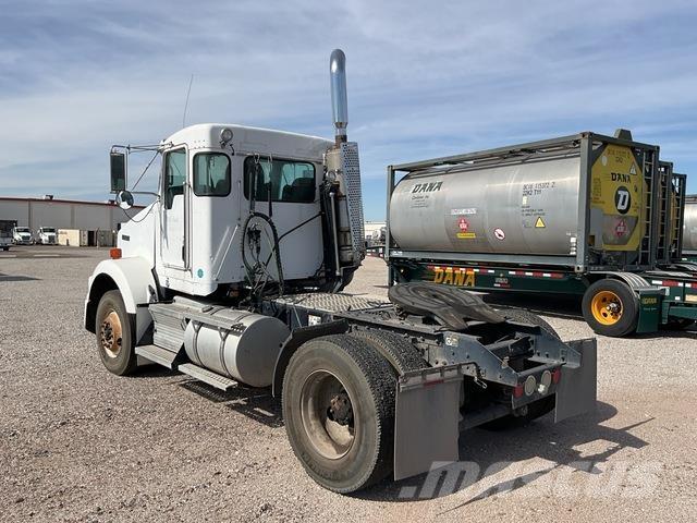 Kenworth T800 曳引機組件