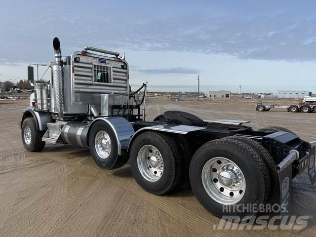 Kenworth T800W 曳引機組件