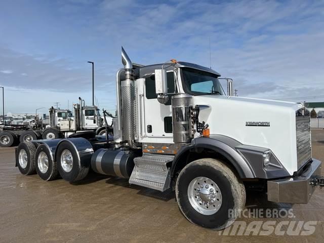 Kenworth T800W 曳引機組件