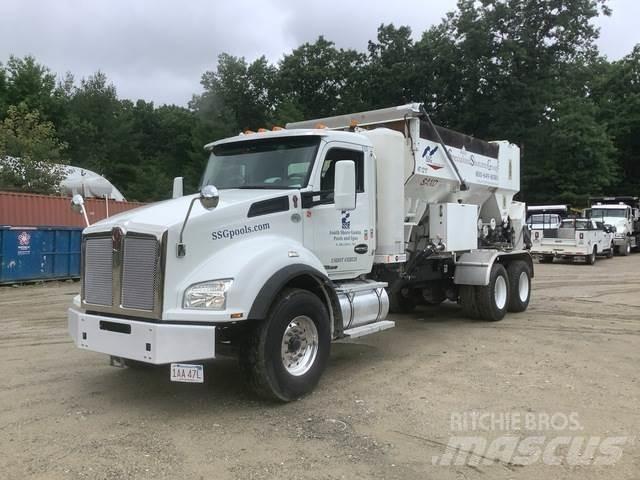 Kenworth T880 混凝土車