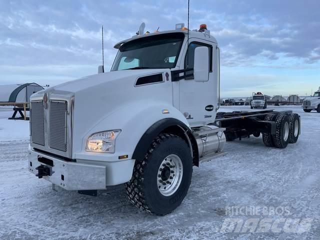 Kenworth T880 駕駛室與內部