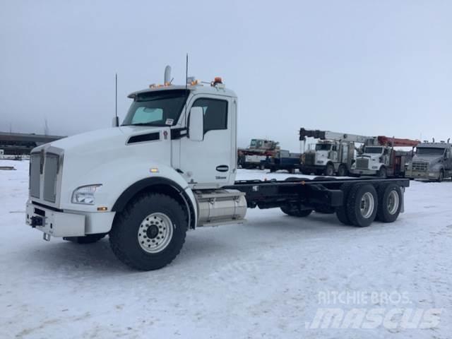 Kenworth T880 駕駛室與內部