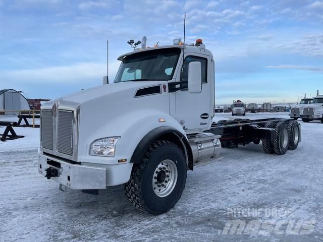 Kenworth T880 駕駛室與內部