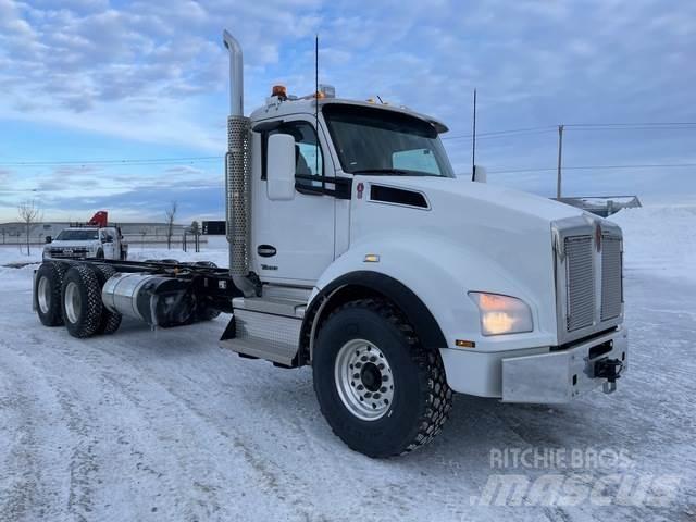 Kenworth T880 駕駛室與內部