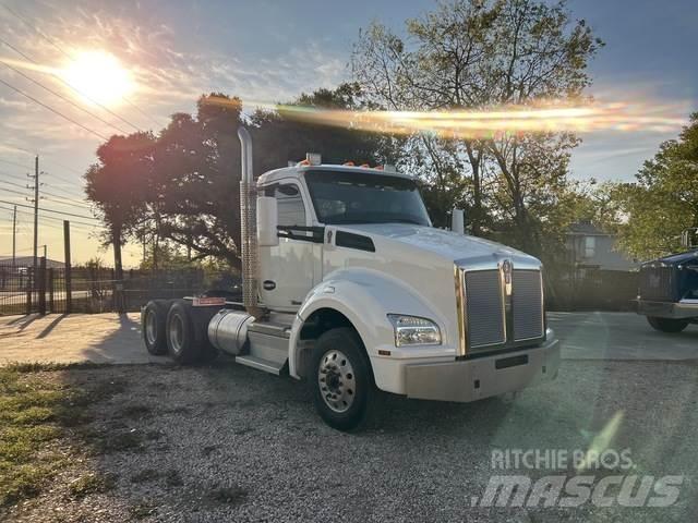 Kenworth T880 曳引機組件