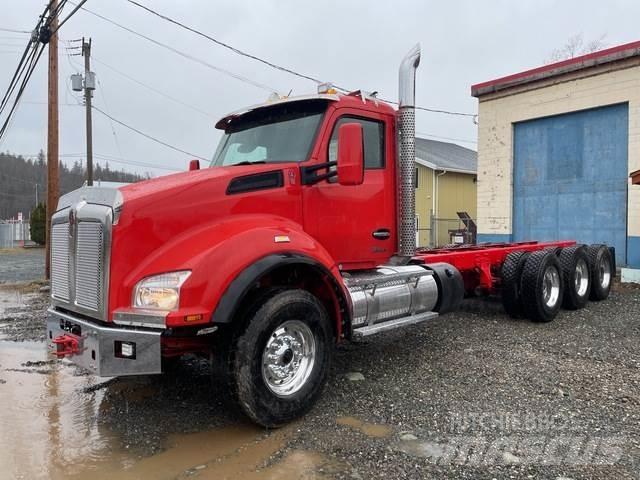 Kenworth T880 駕駛室與內部