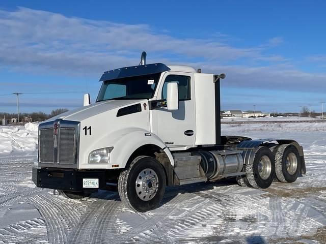 Kenworth T880 曳引機組件