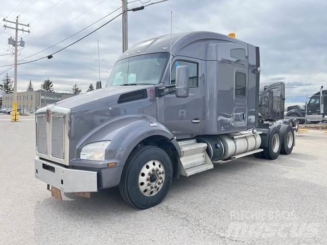 Kenworth T880 曳引機組件