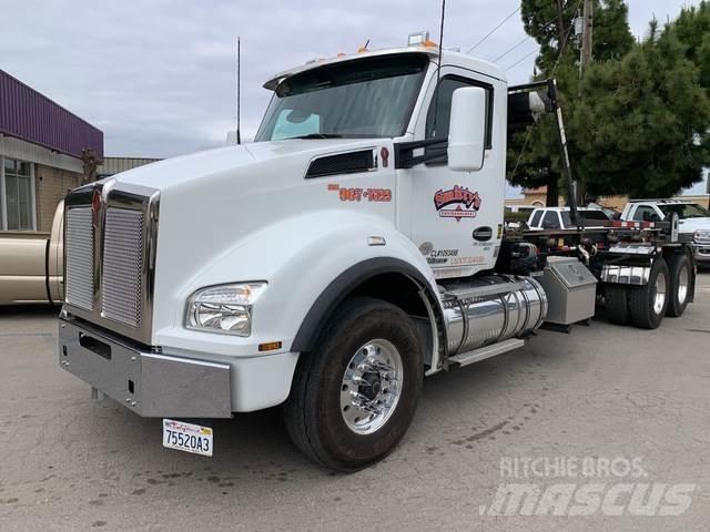 Kenworth T880 裝載運輸卡車