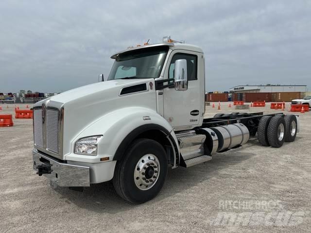 Kenworth T880 駕駛室與內部
