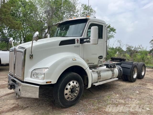 Kenworth T880 曳引機組件