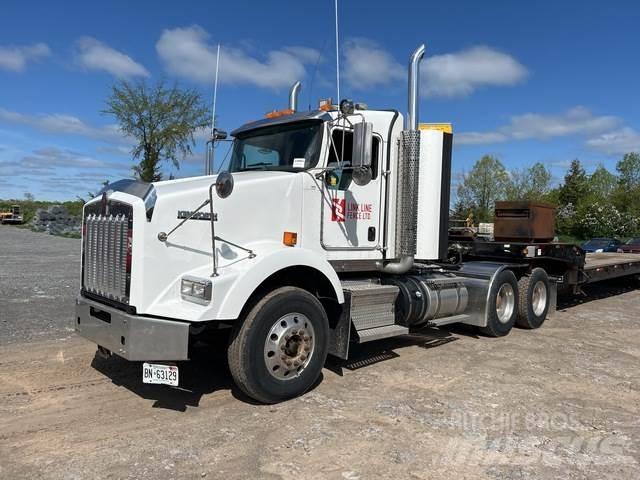 Kenworth T880 駕駛室與內部