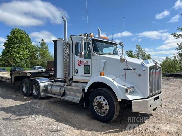 Kenworth T880 駕駛室與內部