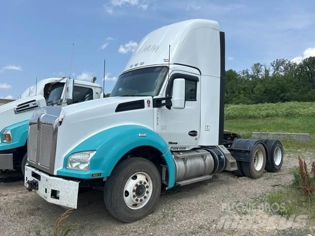 Kenworth T880 曳引機組件
