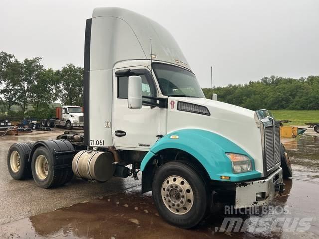 Kenworth T880 曳引機組件