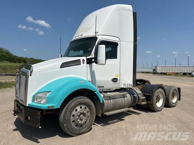 Kenworth T880 曳引機組件