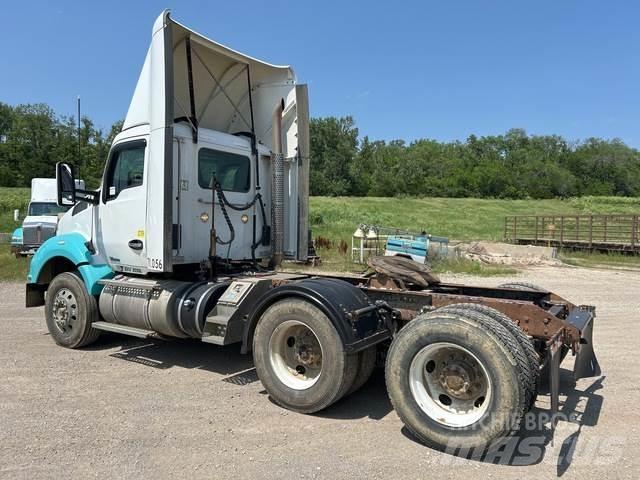 Kenworth T880 曳引機組件