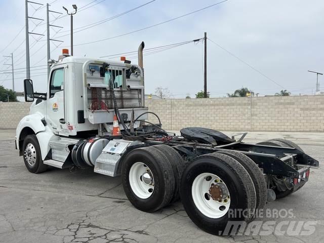 Kenworth T880 曳引機組件