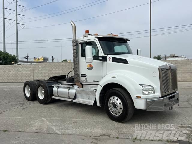 Kenworth T880 曳引機組件