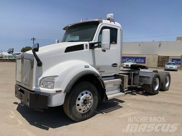 Kenworth T880 曳引機組件
