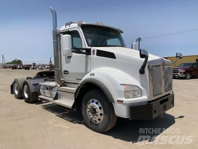 Kenworth T880 曳引機組件