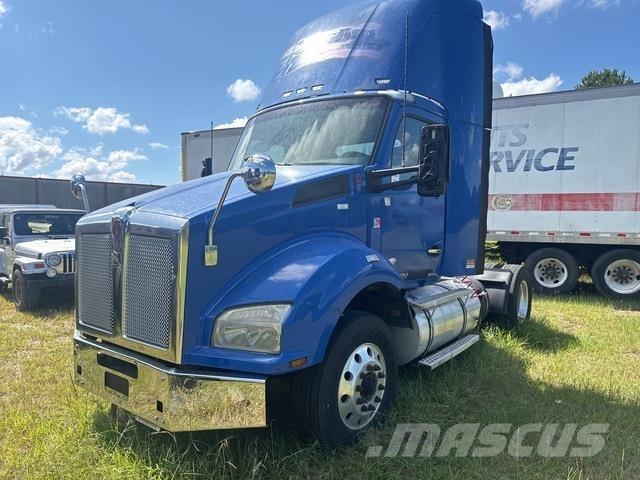 Kenworth T880 曳引機組件