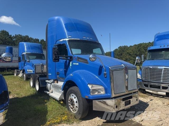 Kenworth T880 曳引機組件