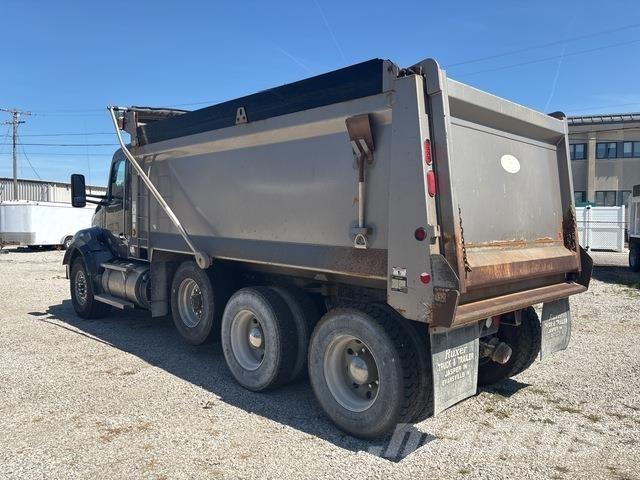 Kenworth T880 傾卸式卡車