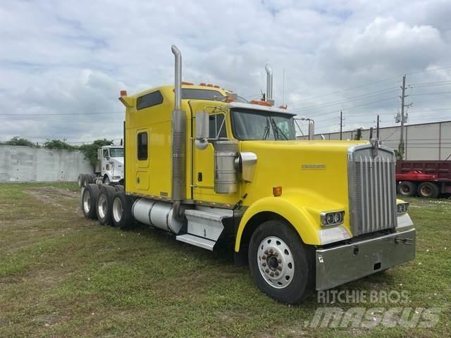 Kenworth W900 曳引機組件