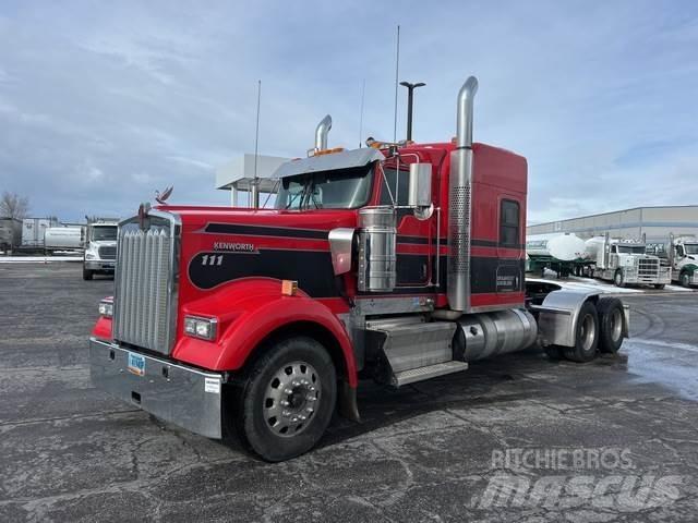 Kenworth W900 曳引機組件
