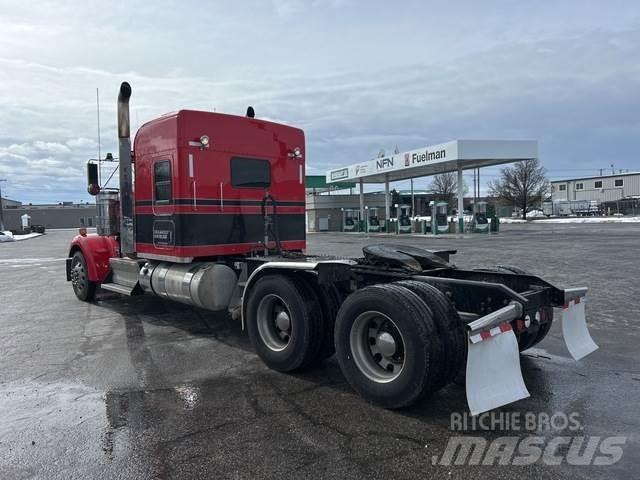 Kenworth W900 曳引機組件