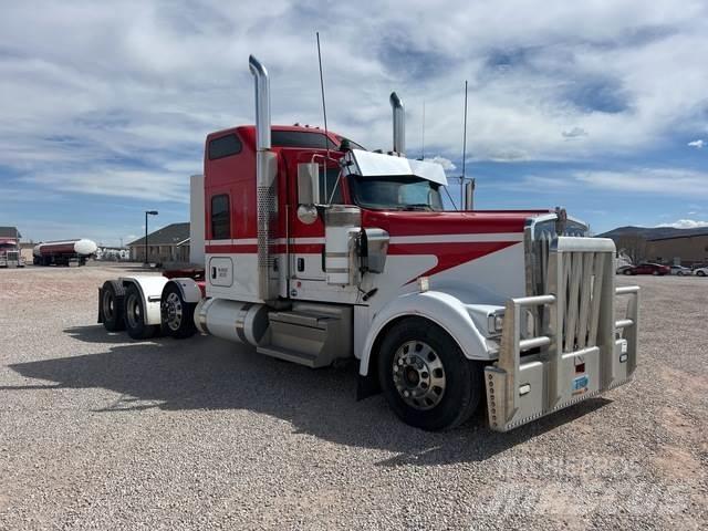 Kenworth W900 曳引機組件