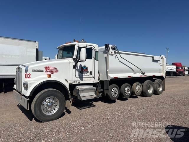 Kenworth W900 傾卸式卡車