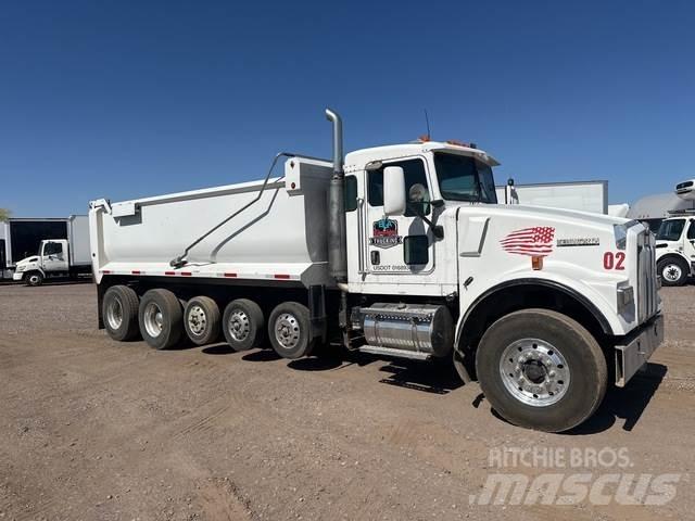 Kenworth W900 傾卸式卡車