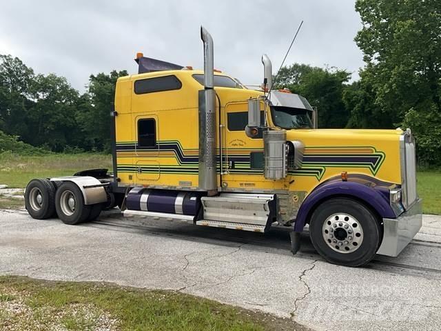 Kenworth W900 曳引機組件
