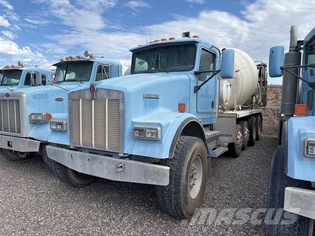 Kenworth W900 其他貨車