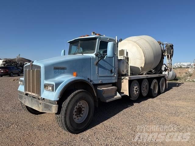 Kenworth W900 其他貨車