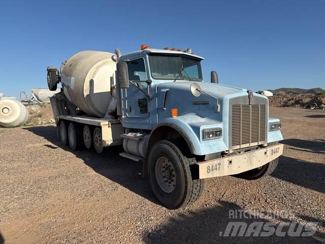 Kenworth W900 其他貨車