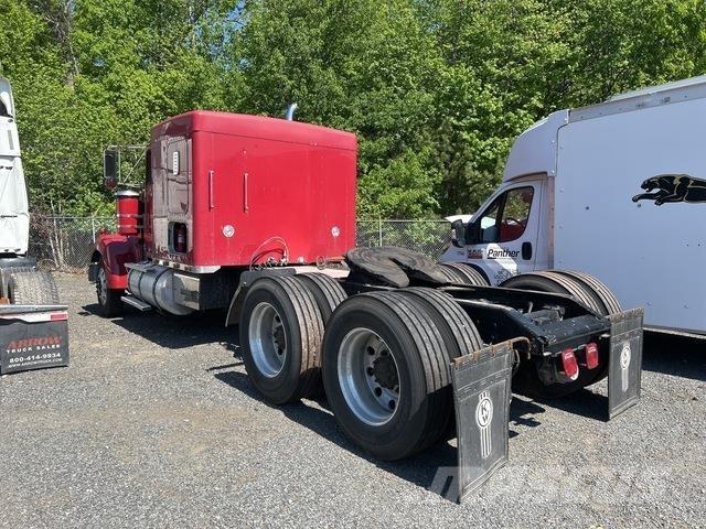 Kenworth W900 曳引機組件